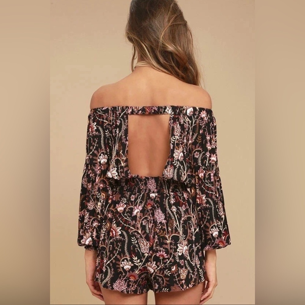 Free People Pretty and Free Bohemian Floral Short Jumpsuit Jumper Off Shoulder M - Picture 4 of 16